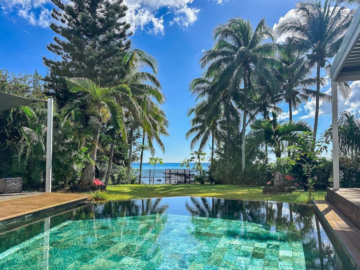Villa Ki-Ma - Beachfront Stay at Trou-aux-Biches - Bed and Breakfast Triolet
