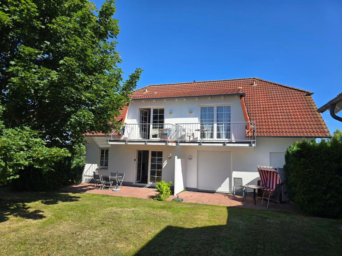 Ferienwohnung Seehund für Ostsee-Urlaub mit Hund in ländlicher Lage auf Rügen - Chambres d'hôtes Neddesitz