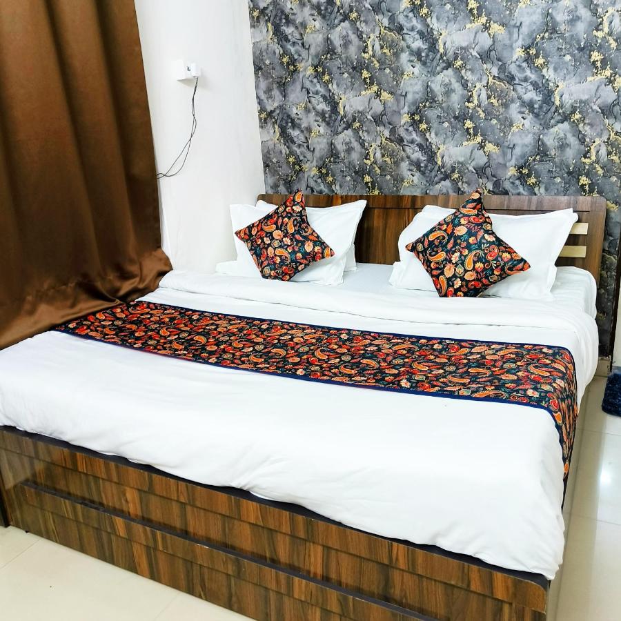 Luxury 2BHK - Near Station and Metro - Sirav Stays - B&B Jaipur