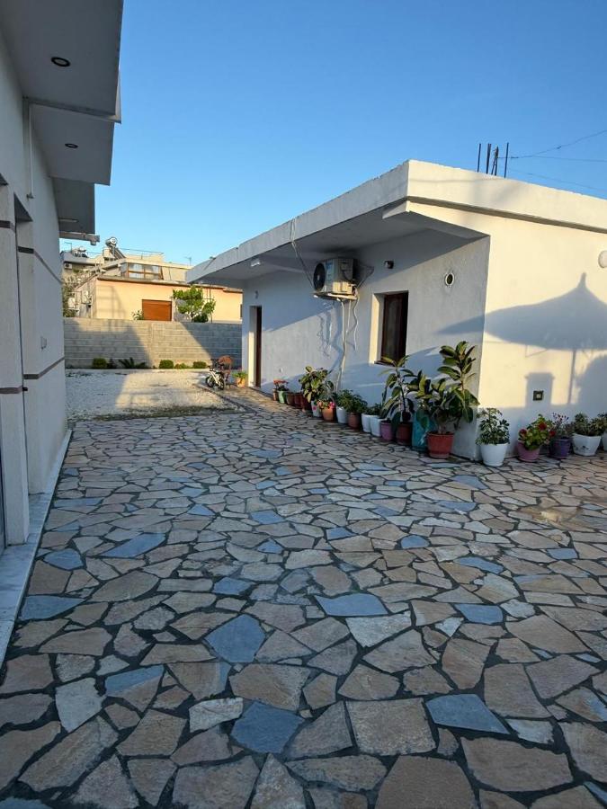 Guest House Kloen - B&B Valona