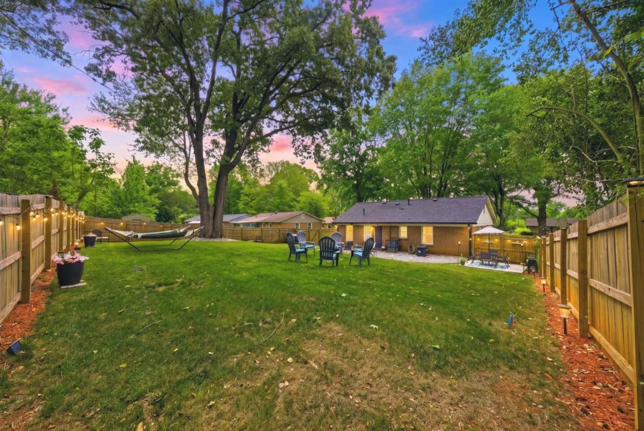 Uptown 3BR Oasis - Ice Bath, Firepit, Private Yard - B&B Charlotte