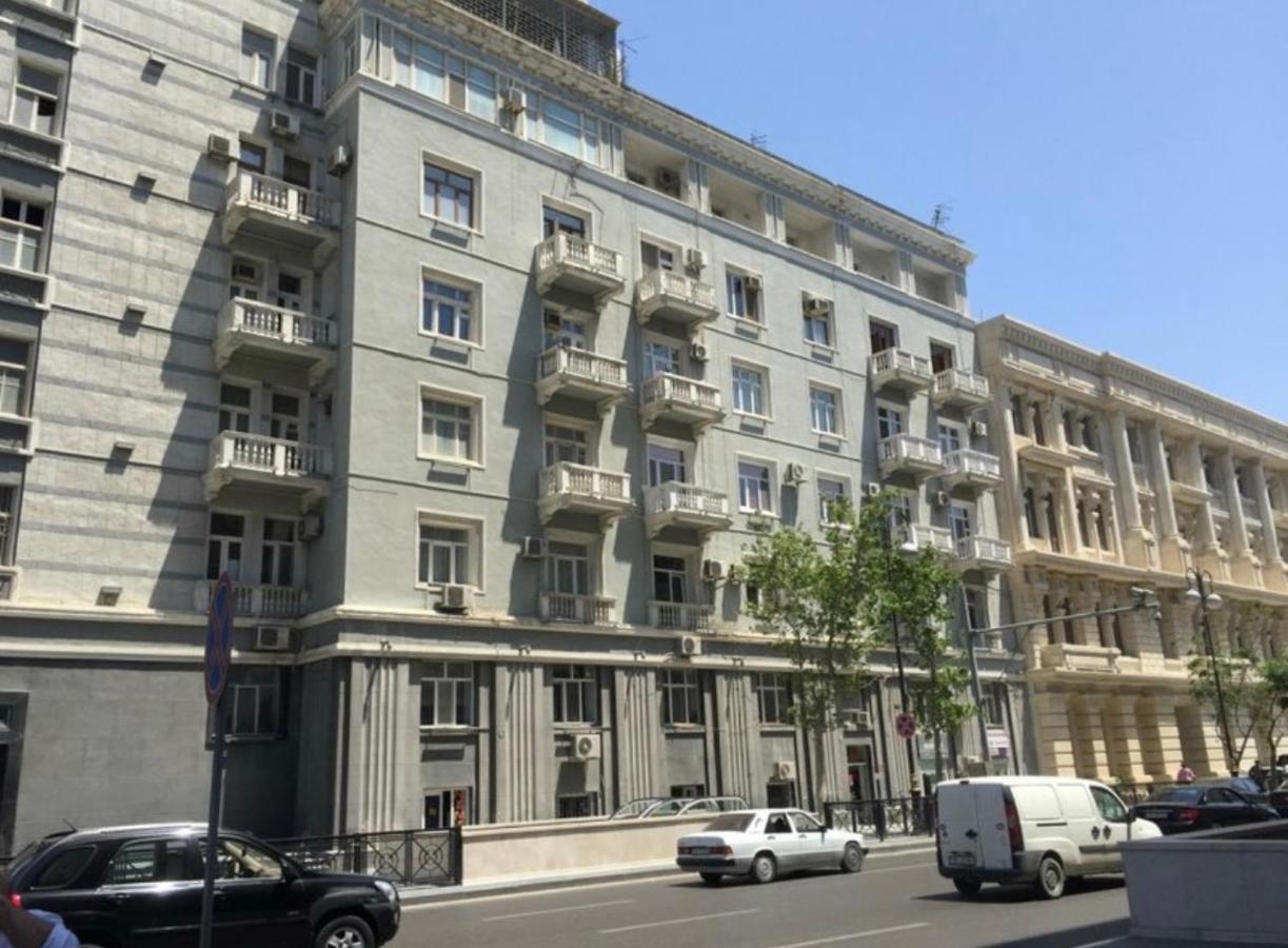 Luxury 3BR Sea View Apartment on Baku Boulevard - Ferienwohnung Baku