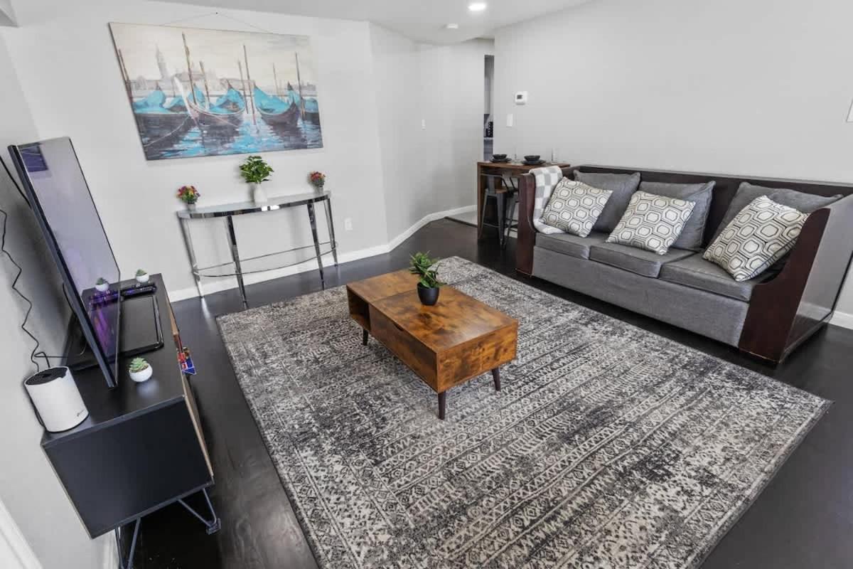 FIFA Stay 2BR Near NRG DT & Med Center -1 - B&B Houston