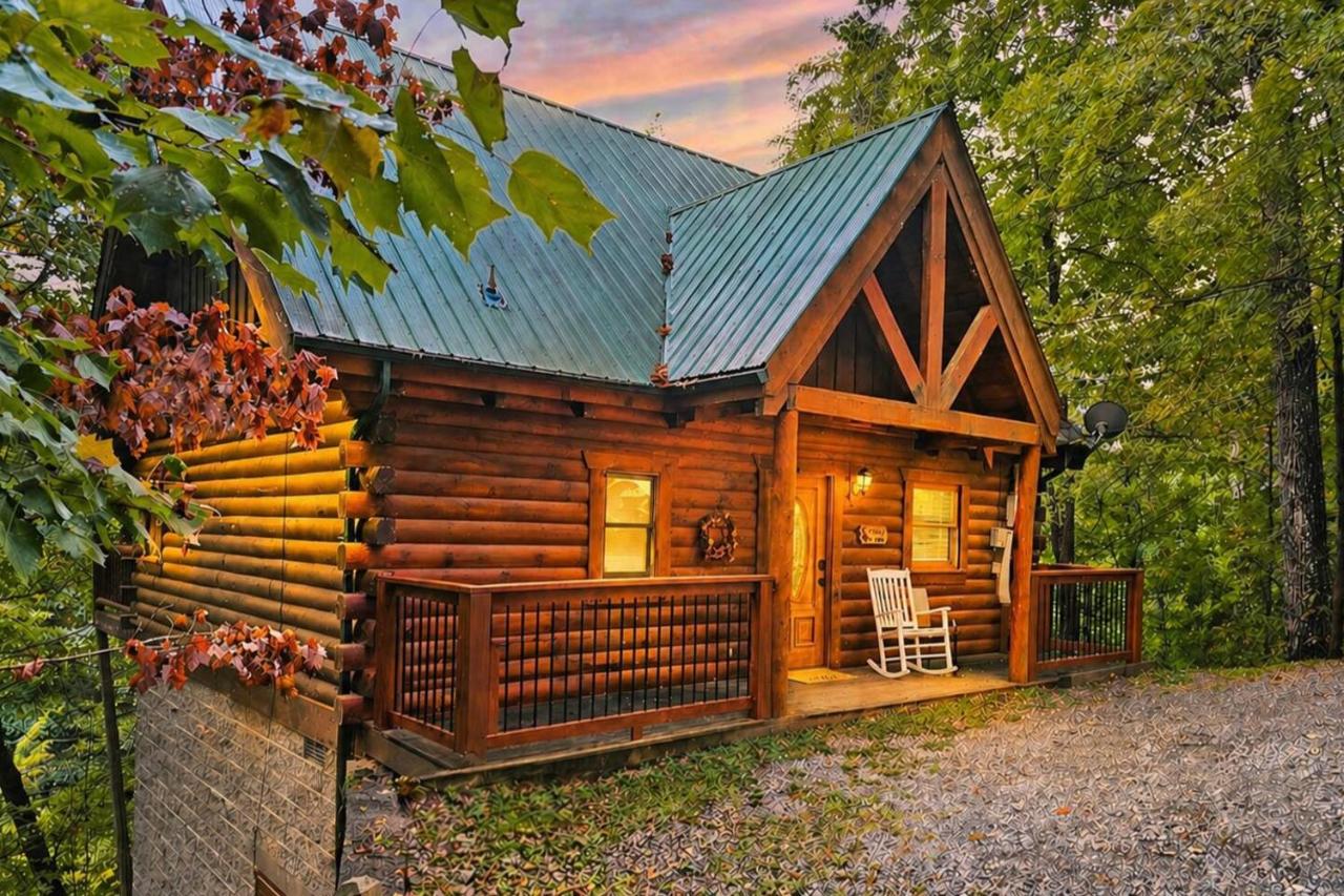 Rustic Retreat - B&B Sevierville