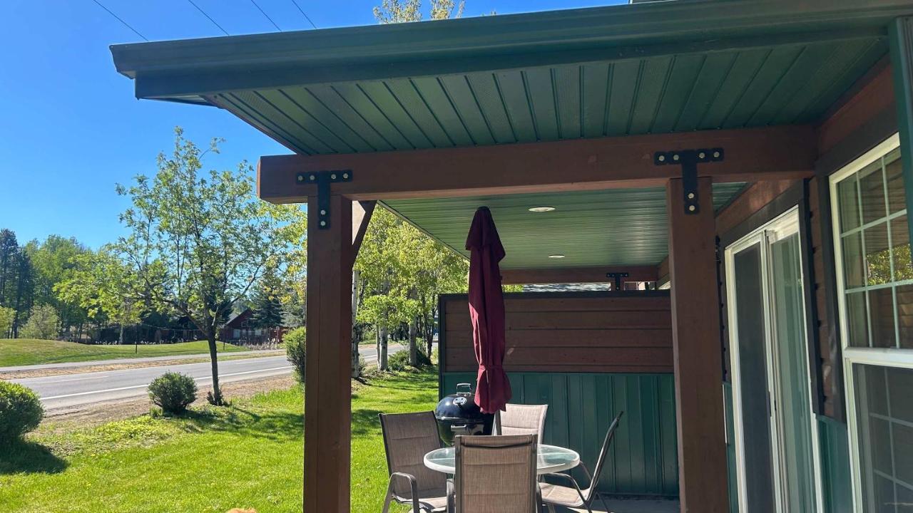 Davis Beach Getaway Pet Friendly & Beach Access - B&B McCall