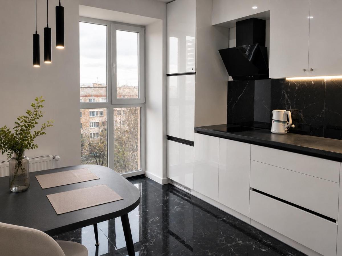 Люкс апартаменти РАЙОН АВТОВОКЗАЛУ,ЖК Great House ,поруч обласна лікарня,парковка - Chambres d'hôtes Rivne