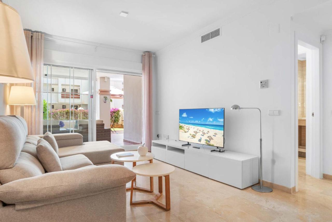 Fantastic garden terrace apartment - ref 62 - Chambres d'hôtes La Cala De Mijas