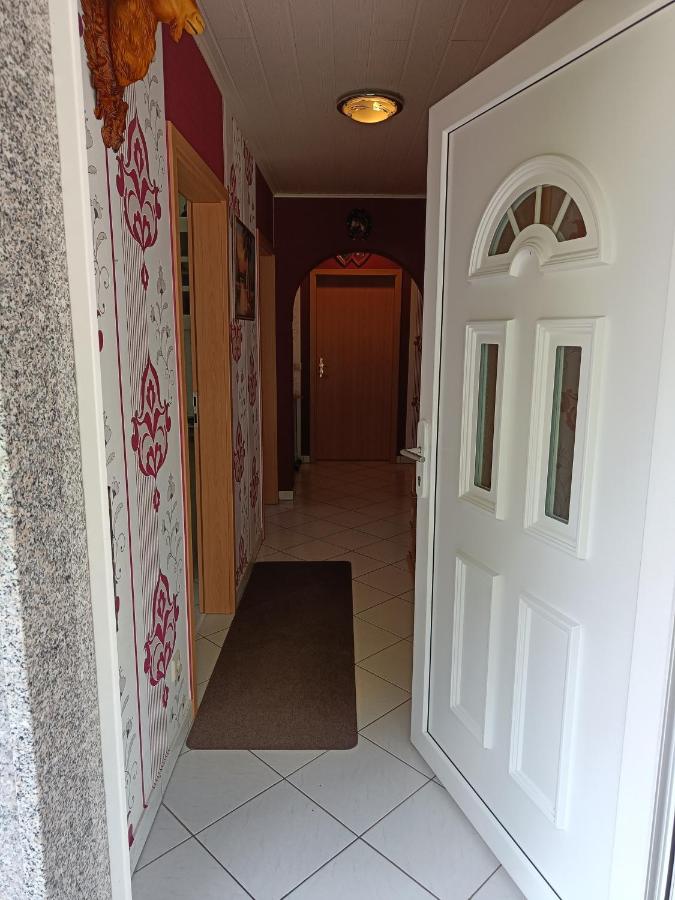 Ferienwohnung mit Terrasse Ettringen - B&B Ettringen