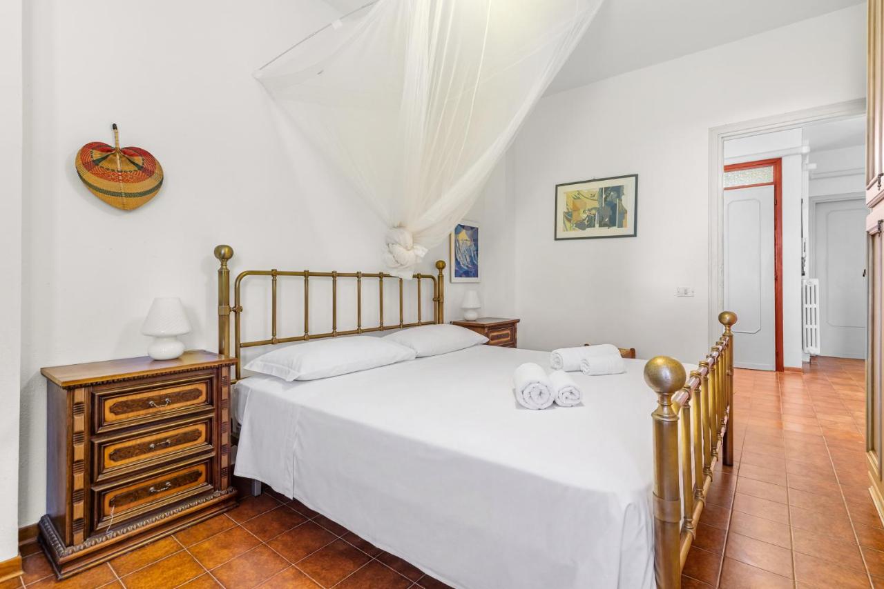 Hostdomus - La Dimora nella Pineta - B&B Marina di Andora