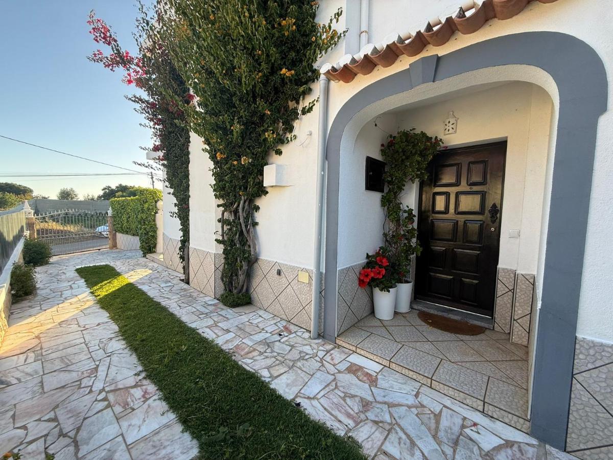 Vivenda Silvestre Family House - B&B Albufeira