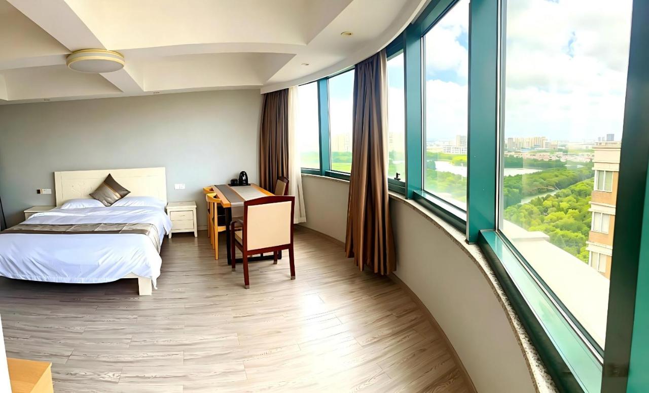 Lingyunju Sky Villa Top Floor 3 King Bed Suite for 6 Guests - B&B Jiaxing