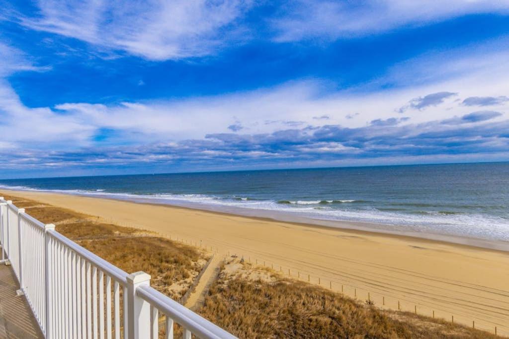 Oceanfront Calypso Condo with Ocean View Balcony WiFi Laundry & Shared Pool - B&B Ocean City