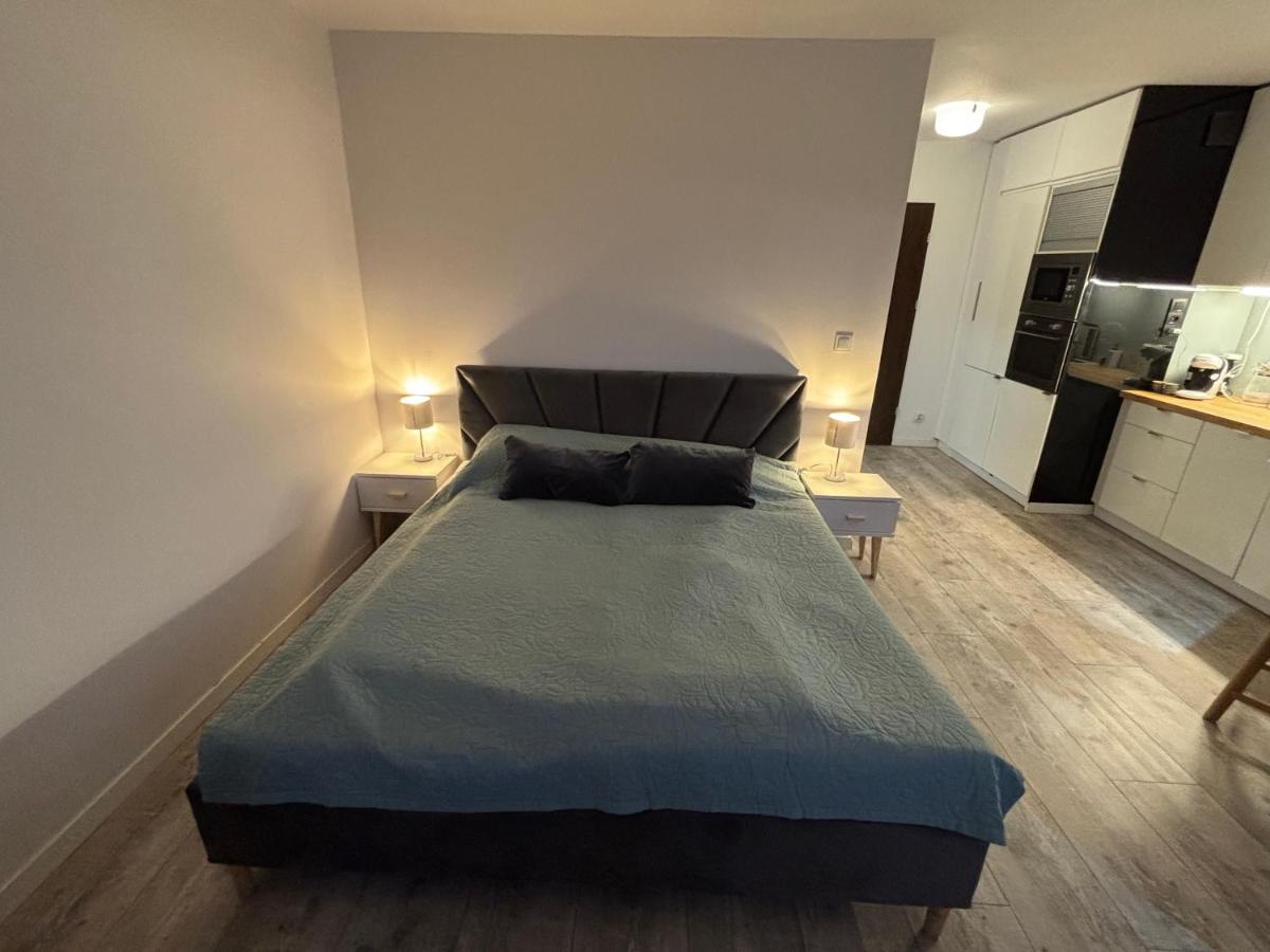 Champion-Free Parking-Pościel Hotelowa - Bed and Breakfast Szczecin