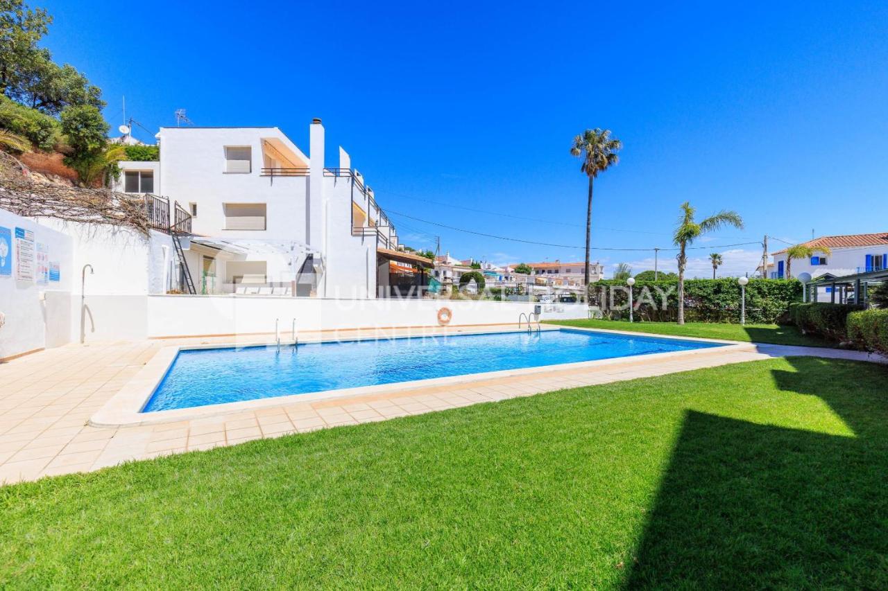 UHC Villa Adriana Apartments - Bed and Breakfast Miami Platja