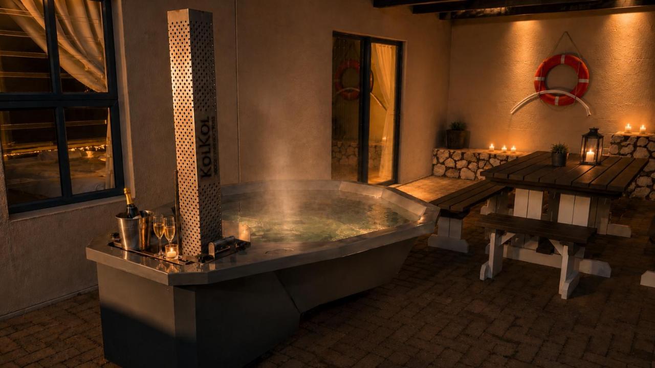 Hook Wine And Sinker - B&B Langebaan