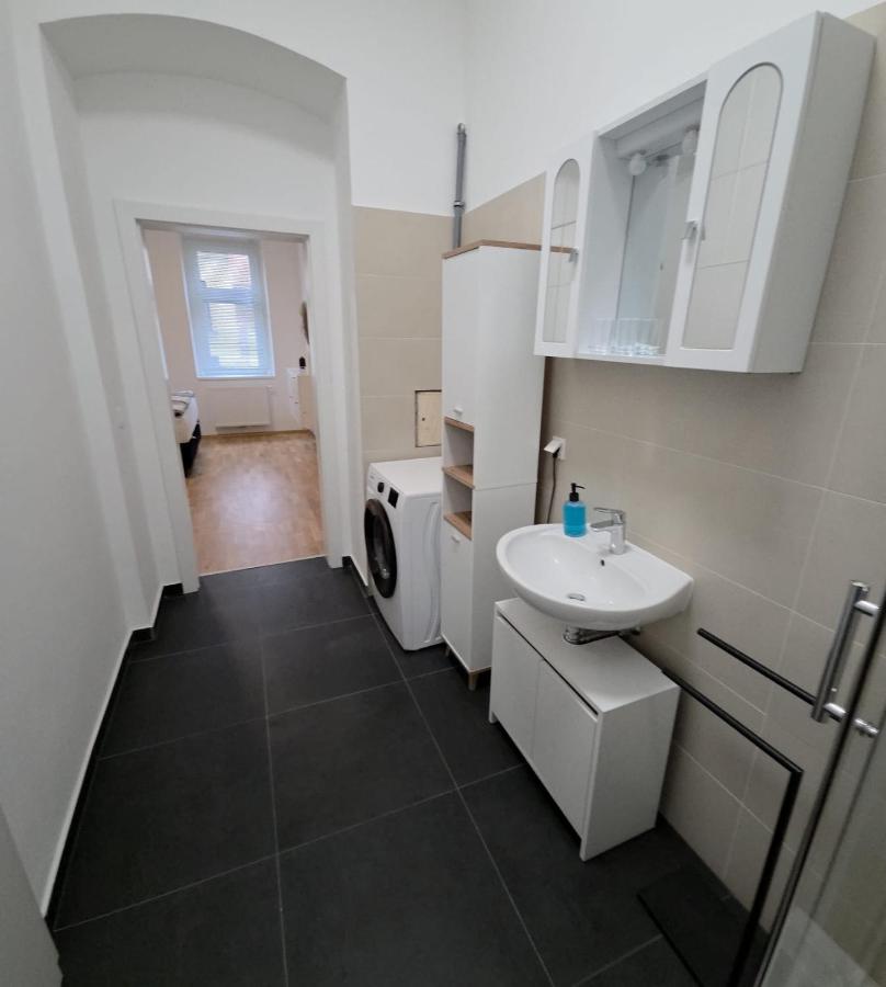 Modernes Apartment Brigitte - Ferienwohnung Wien