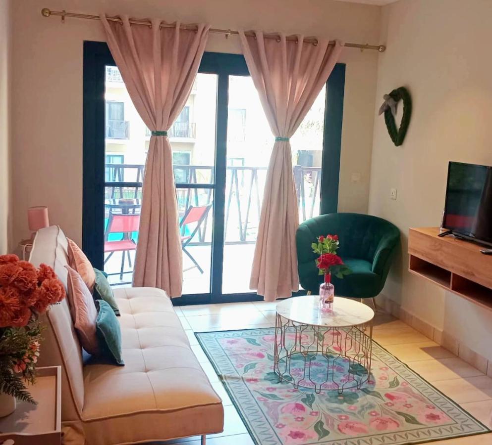 Petit Charlie @ Forest view - B&B Banjul