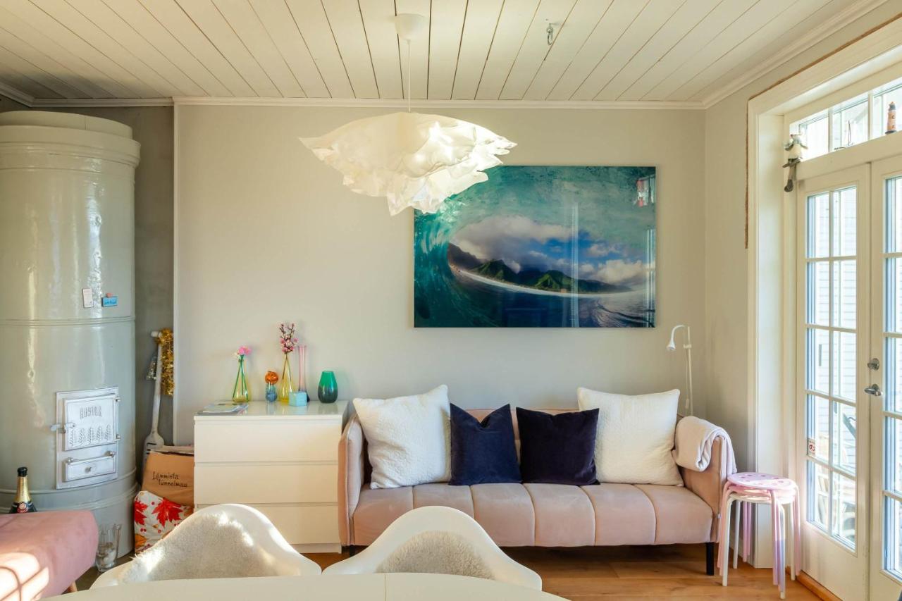 Villa Veturi Apartment in Hanko - B&B Hanko