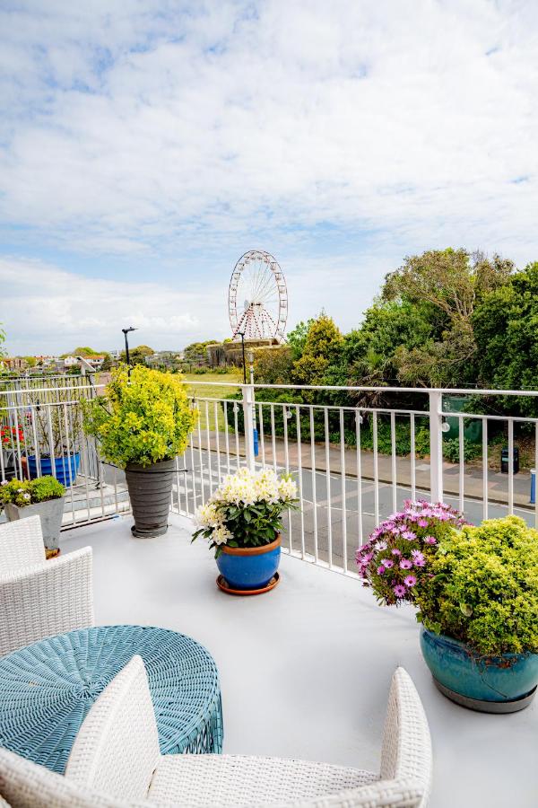 Chambre Double ou Lits Jumeaux de Luxe avec Balcon - Vue sur Mer