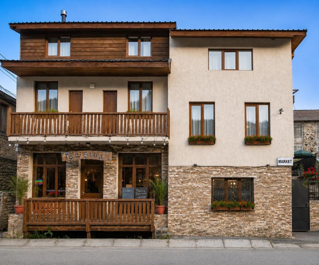 Guest House Nikala - Bed and Breakfast Mestia