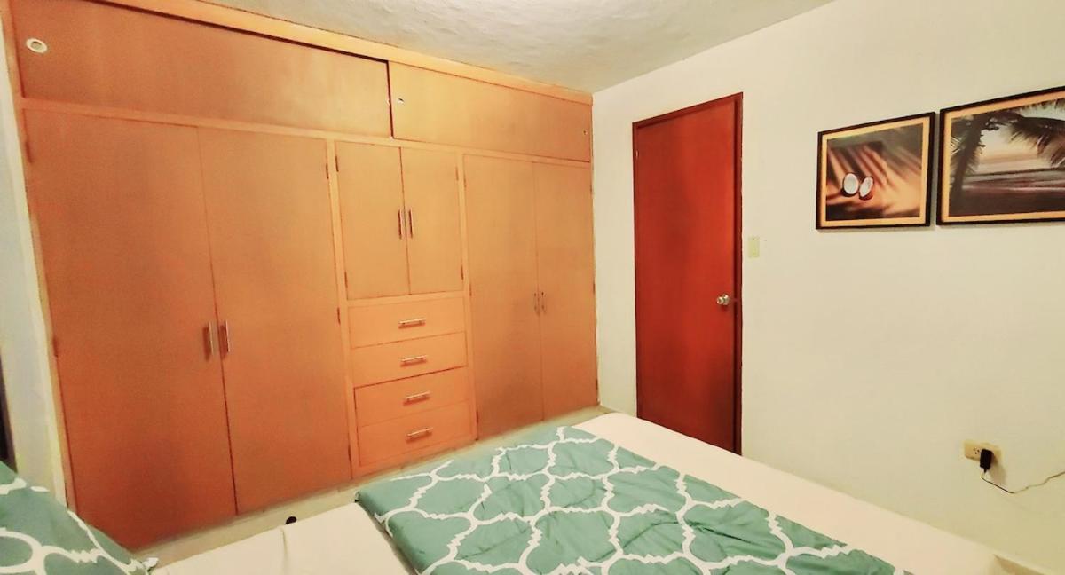 Estudio Privado a 3 cuadras de Gran Plaza y Bus a la Playa - Chambres d'hôtes Cancún