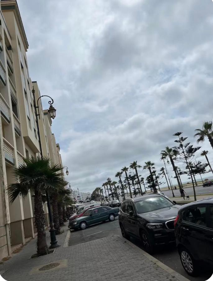 Ocean Boulevard Beachfront apartment 3bd room - Ferienwohnung Rabat