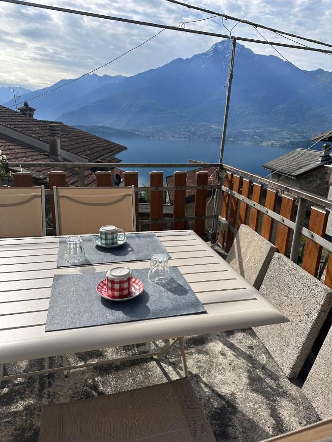 A Window on Lake Como - Cozy House with View - B&B Vercana