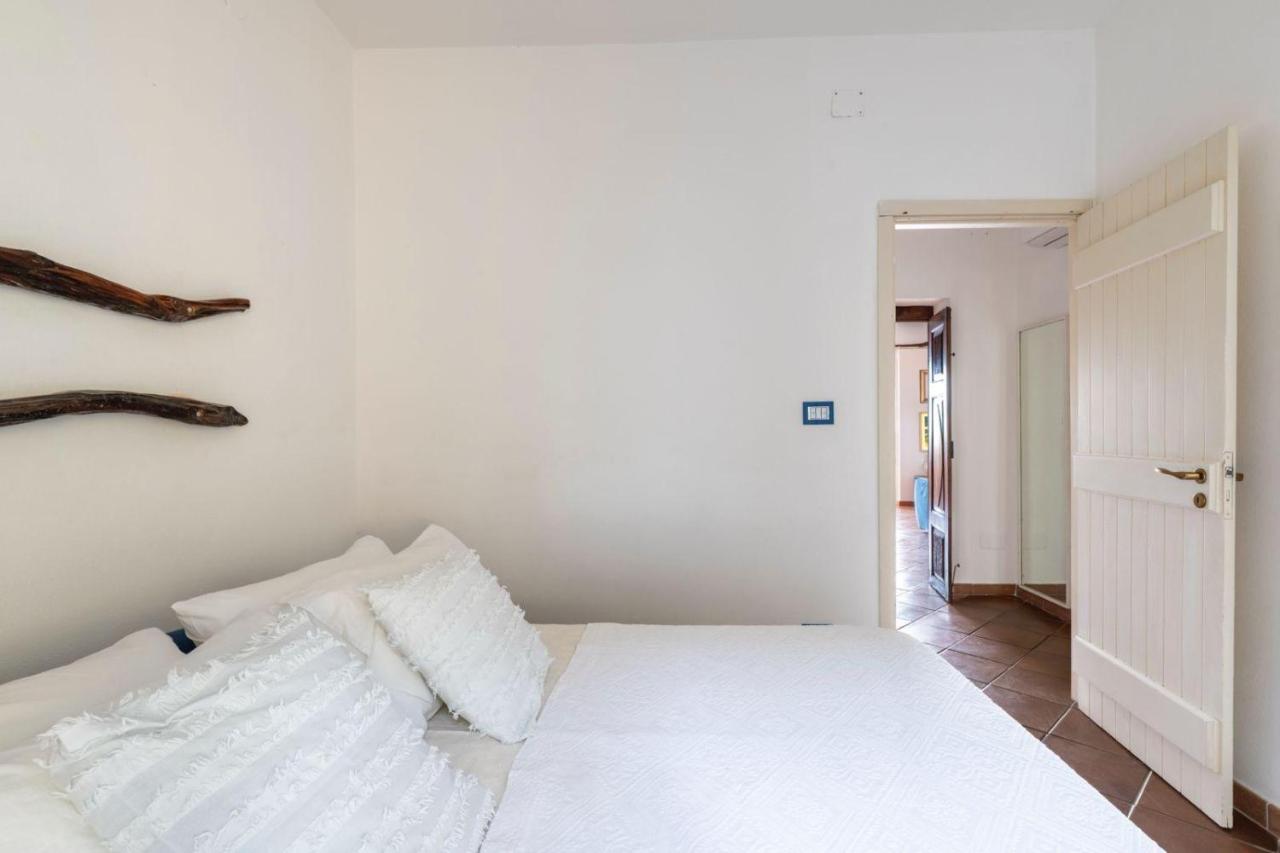 VILLA LA PELOSA WiFi,VIEW AND FREE PARKING - Ferienwohnung Stintino