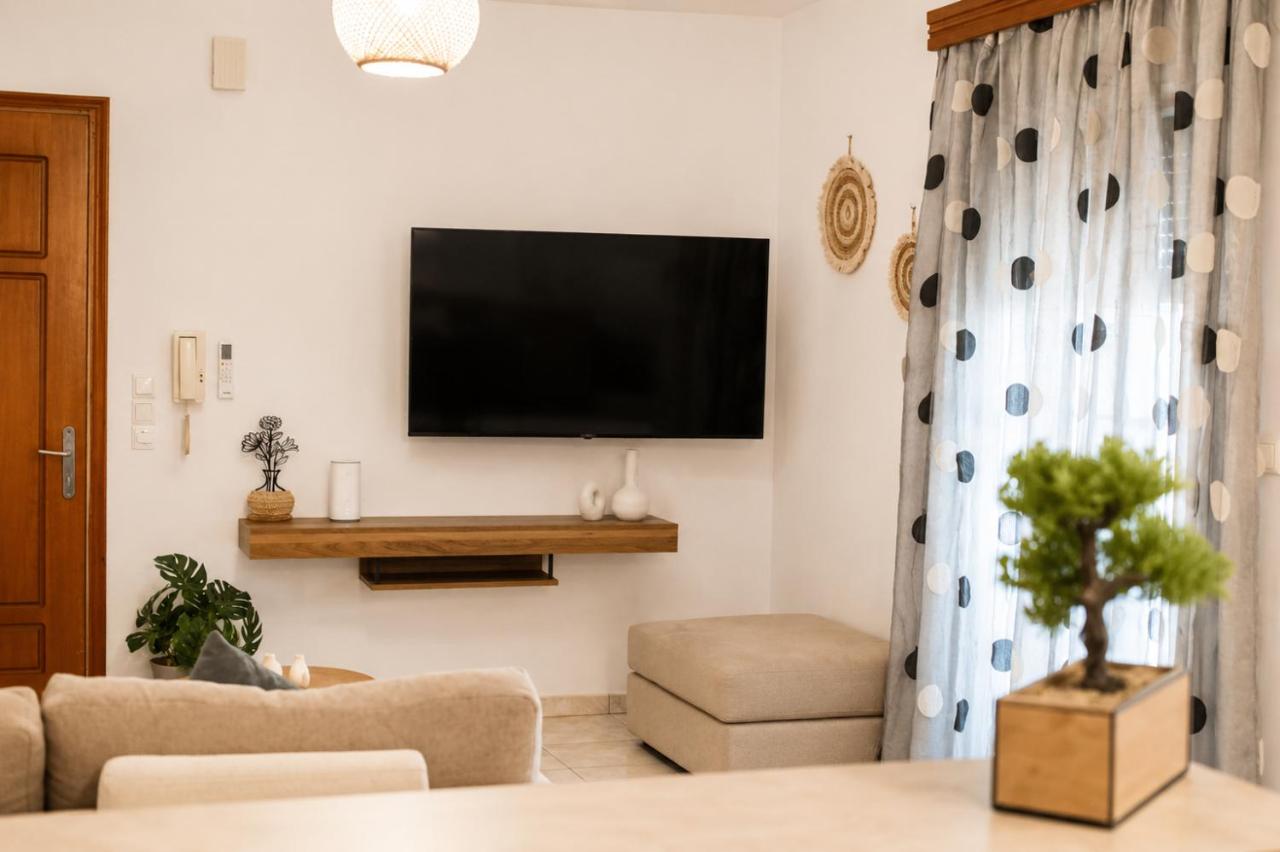 Indaba Luxury Apartments - B&B Mýrina