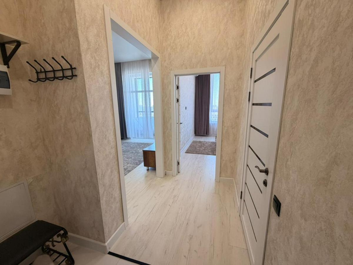 ЖК Grand Turan Business, Туран 41-1, Ханшатыр - Ferienwohnung Astana