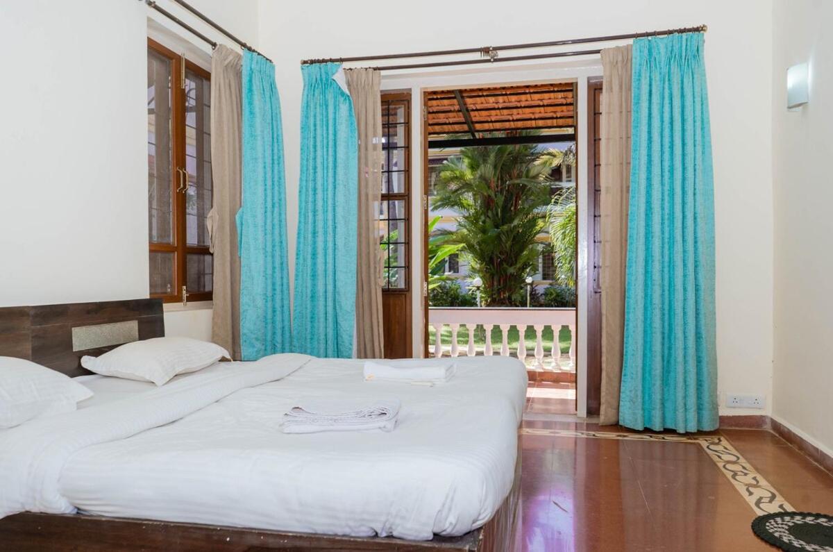Grand 4BHK Luisa by the Sea - B&B Cavelossim