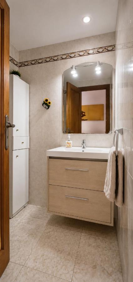 Apartamento cerca de la playa con terraza - Chambres d'hôtes Can Picafort
