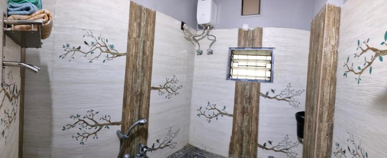 Howrah Homestay Nidhivan - B&B Howrah