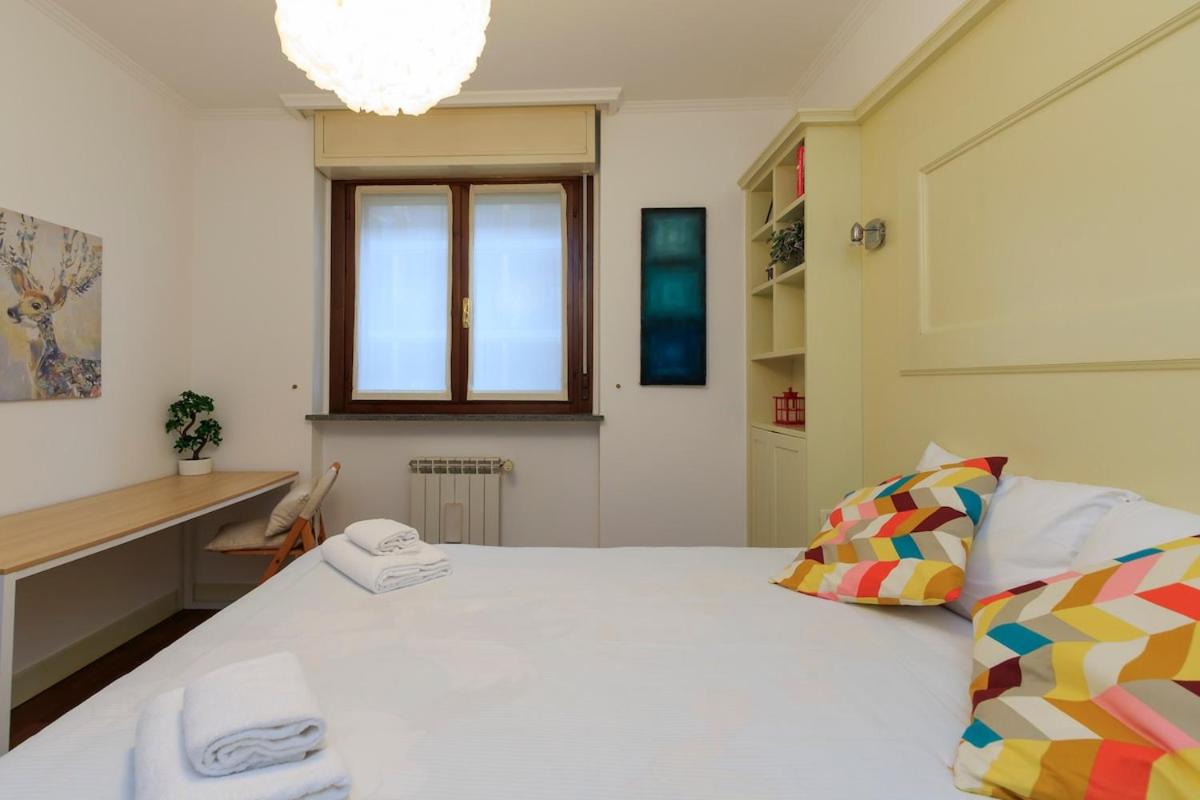Xenia - 3 room apt in Via Ippodromo 14 - Ferienwohnung Mailand