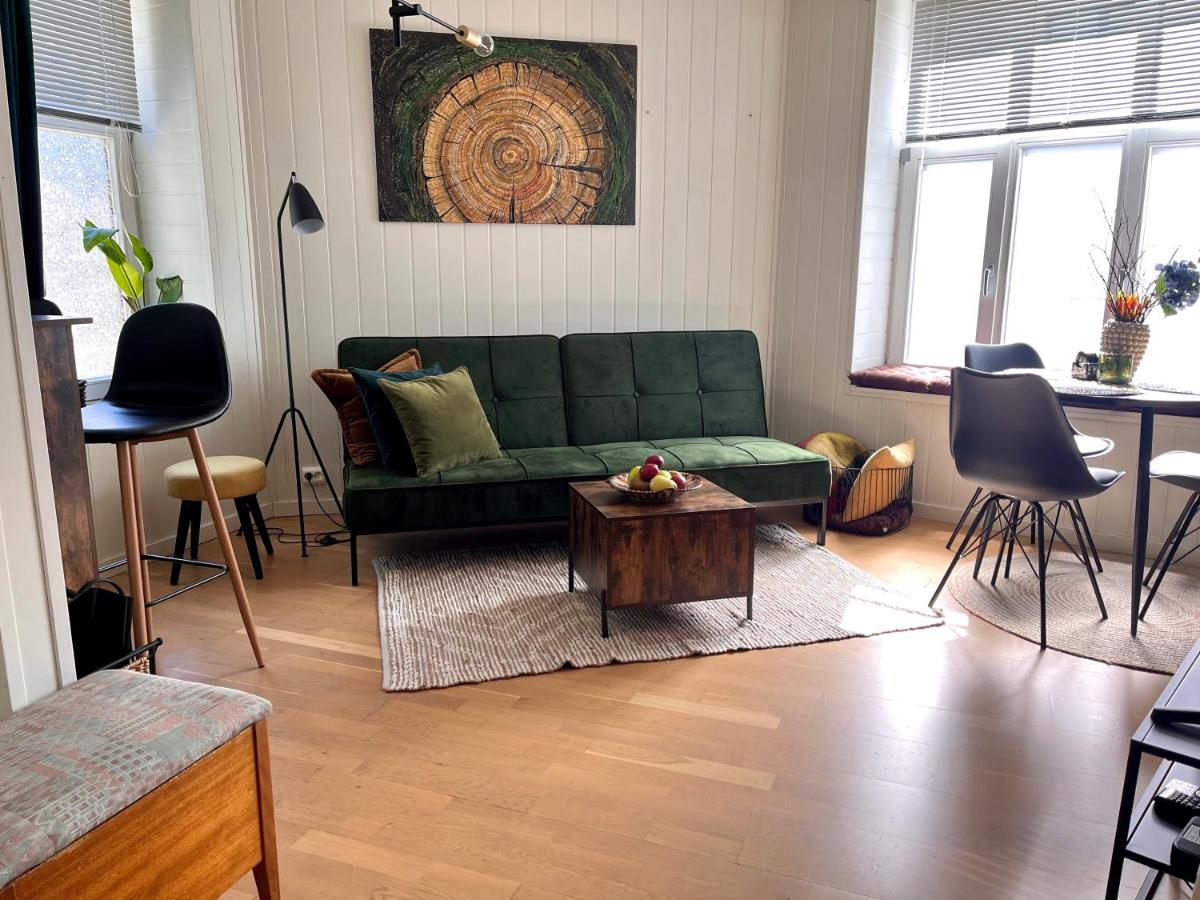 Bright and charming downtown appartement in historical peaceful area - B&B Ålesund