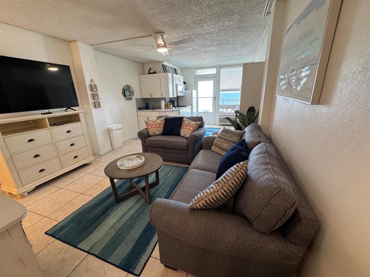 Direct ocean front view 1 bedroom 2 Pools - Ferienwohnung Daytona Beach