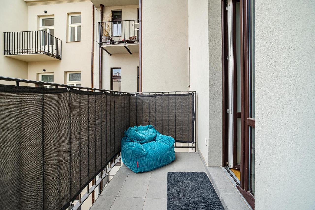 Stylish Flat with Terrace and AC - B&B Prague