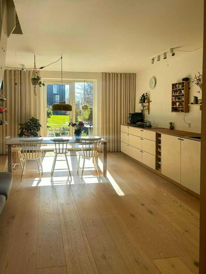 Hus Med Badebro Og Havudsigt På Margretheholmen - Bed and Breakfast Kopenhagen