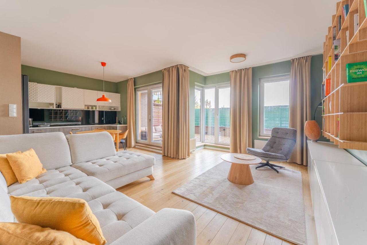 Mazowiecka Homely Apartment by BookingHost - B&B Kołobrzeg