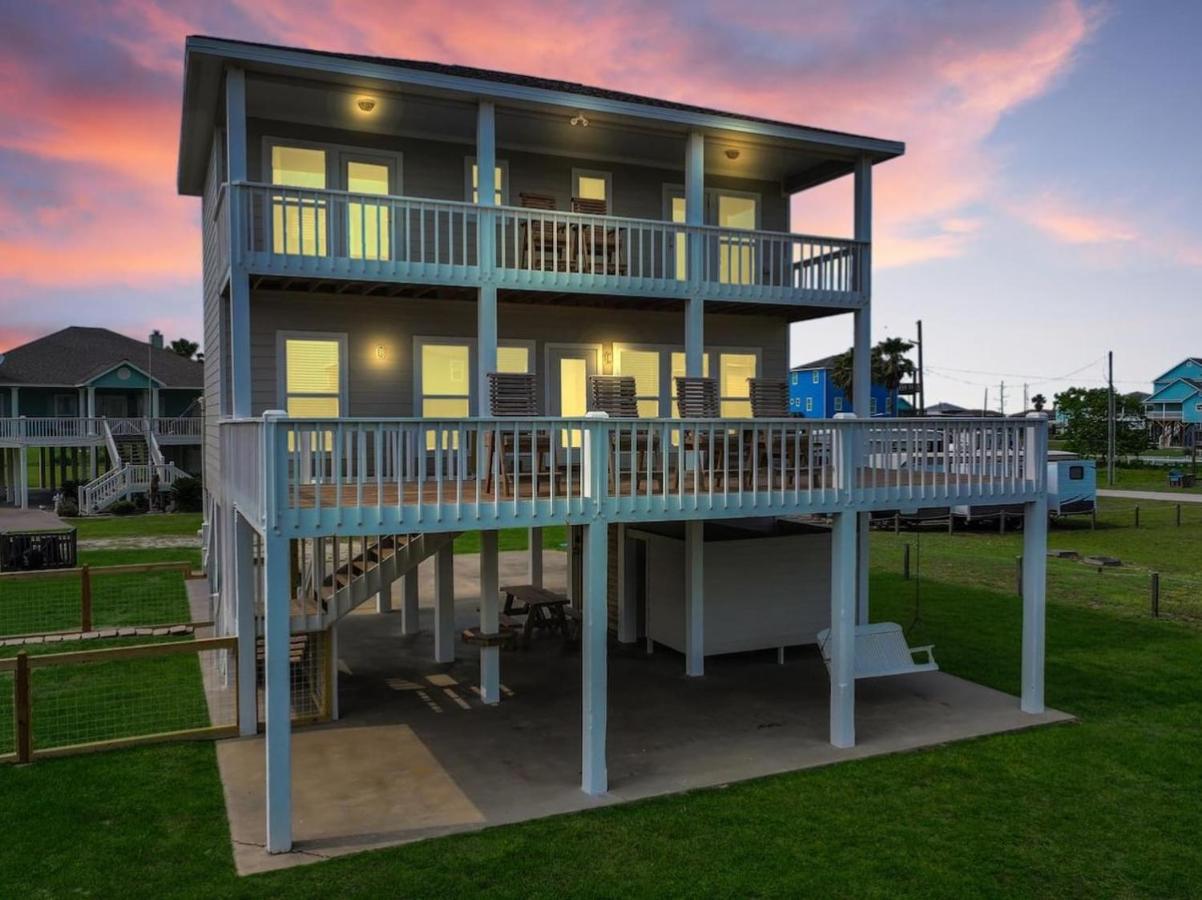 cabana Che Ocean Views Hear The Waves Sleeps 8 Walk to Beach - B&B Bolivar Peninsula