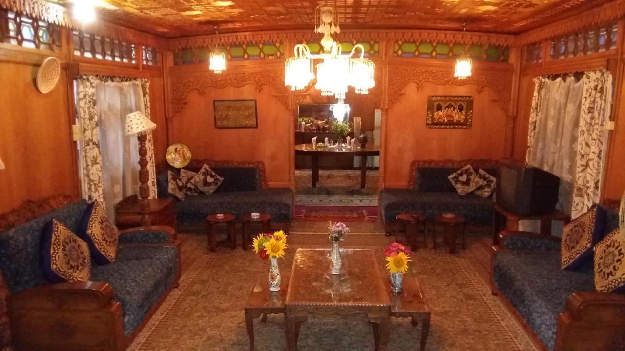 Jacqueline houseboat - B&B