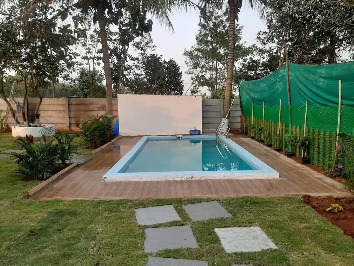Melody-Wooden Cottage with Private Pool - B&B Hyderabad