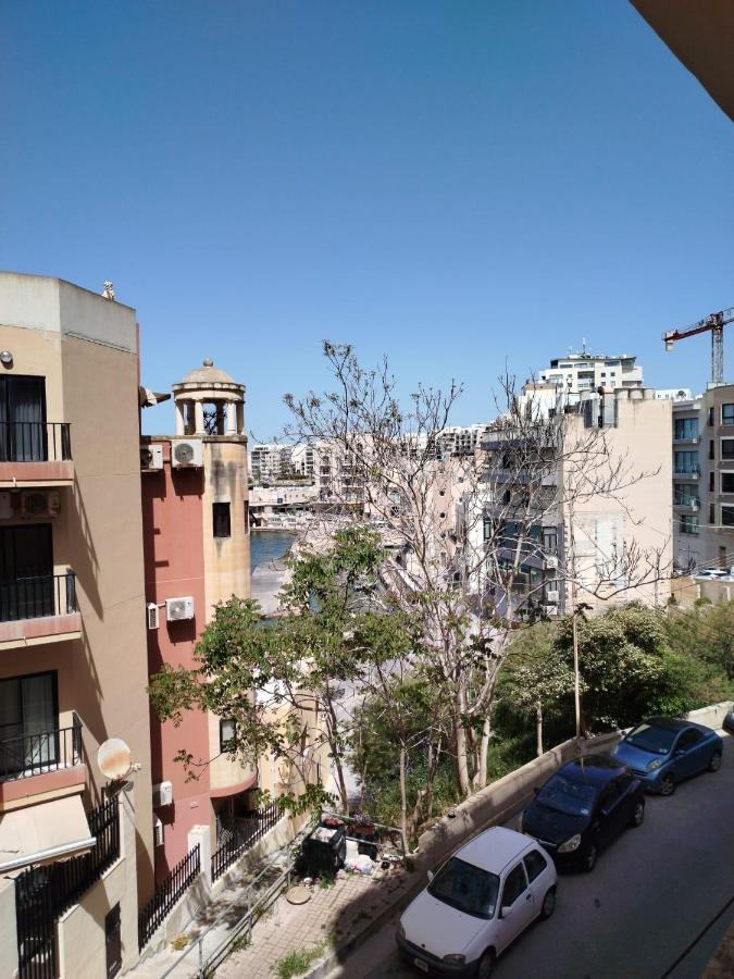2-Bedroom apartment St Pauls Bay - Close to Sea - B&B San Pawl il-Bahar