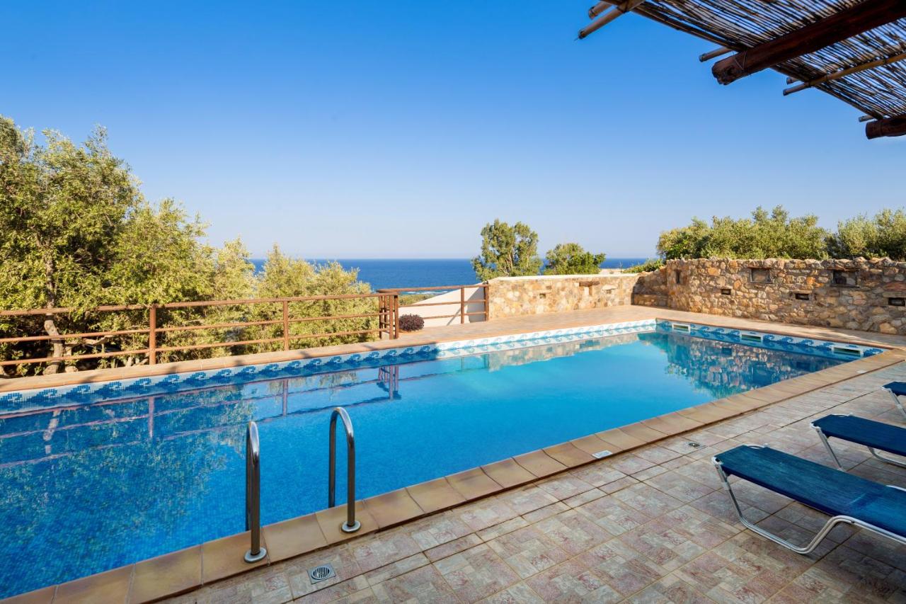 Villa Kimothoe with Private Pool, only 20 min to Elafonissi Beach - B&B Amygdalokefali