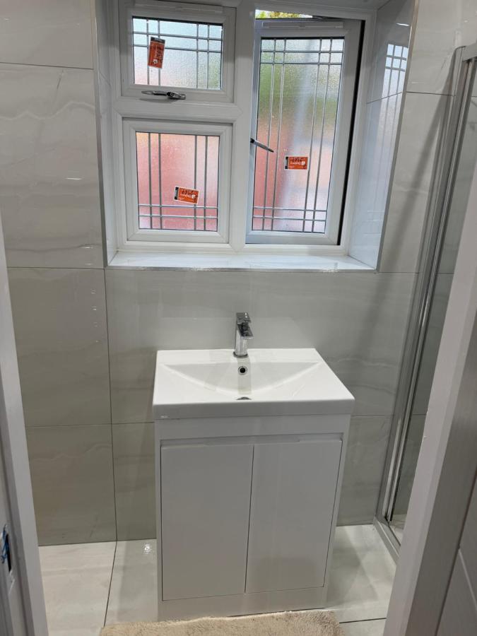 Studio Flat - B&B Canvey Island