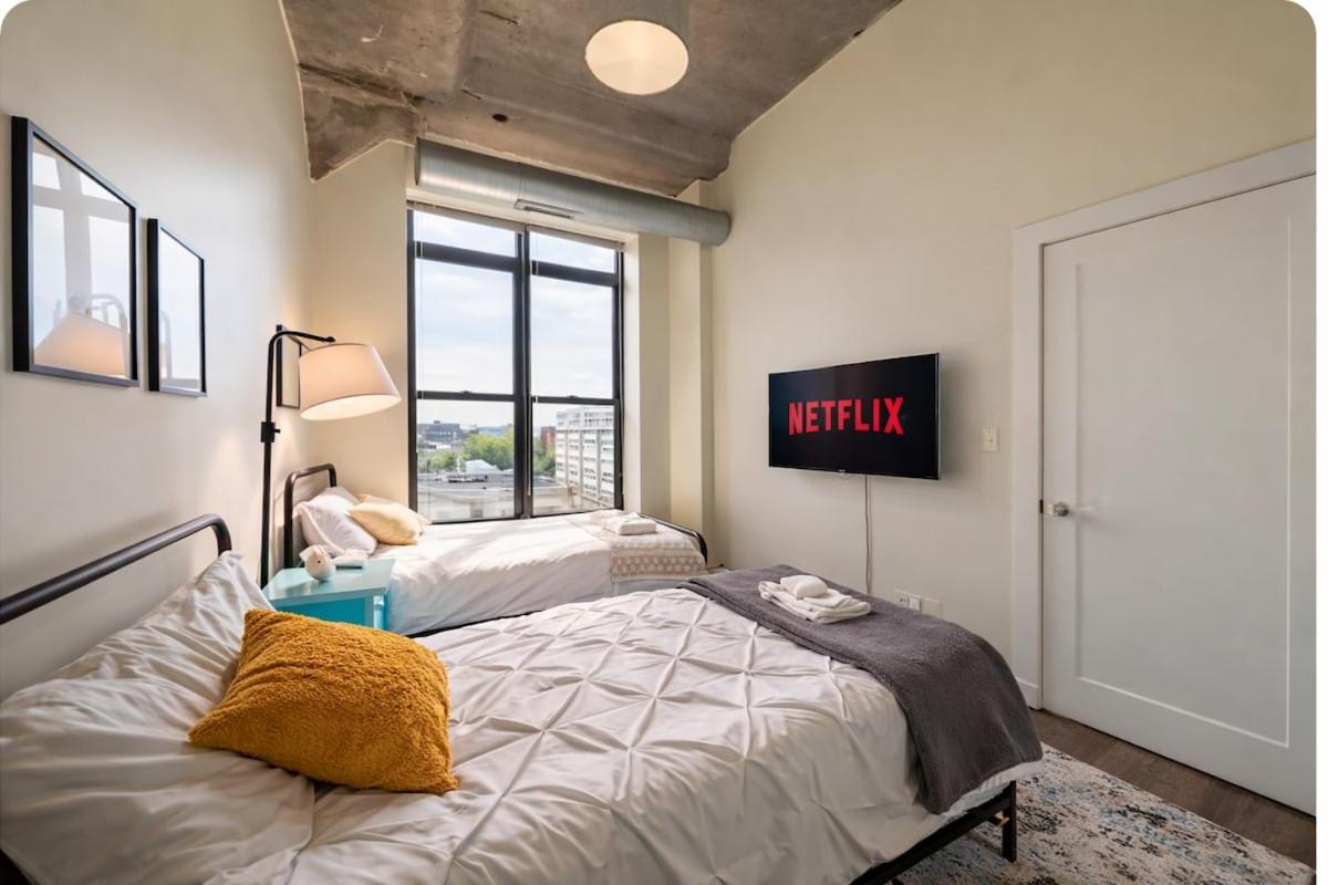 Walkable 2BR Apartment in Chicago South Loop with Optional Parking and Gym Access Near McCormick Place, Museum Campus & Lakefront - Chambres d'hôtes Chicago