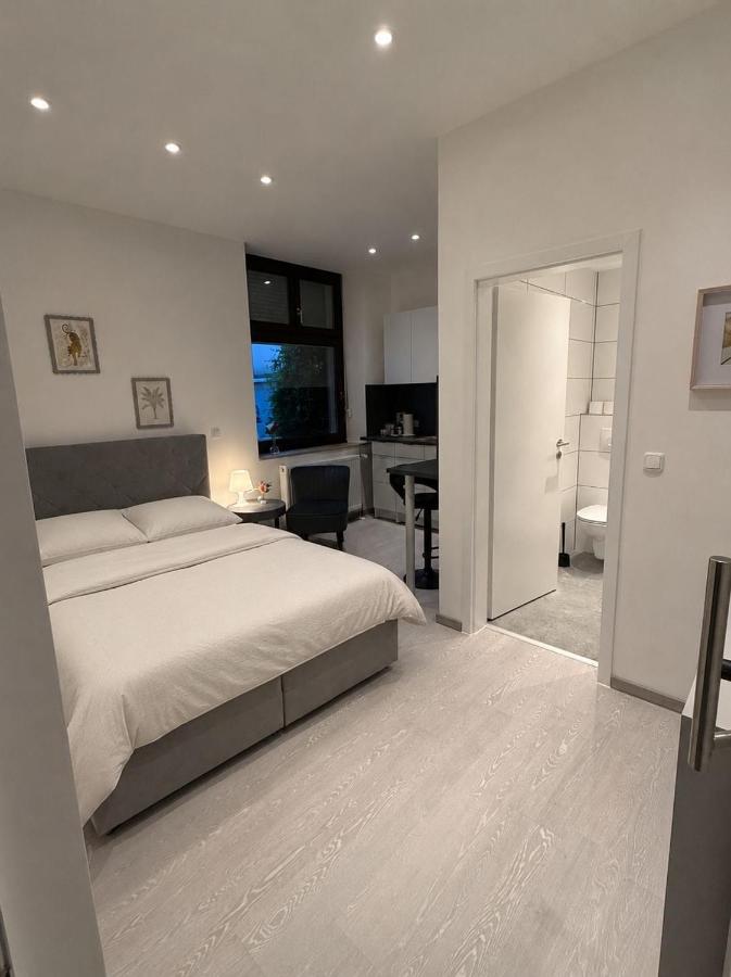 Cedars Apartment 2 am Wasserturm - B&B Mönchengladbach