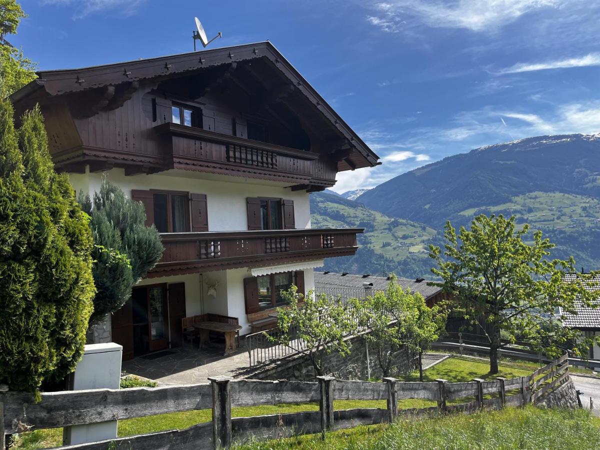 Ferienhaus Riedberg - B&B Ried im Zillertal
