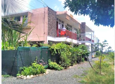 Jolie studette dans un environnement arboré - Ferienwohnung Les Abymes
