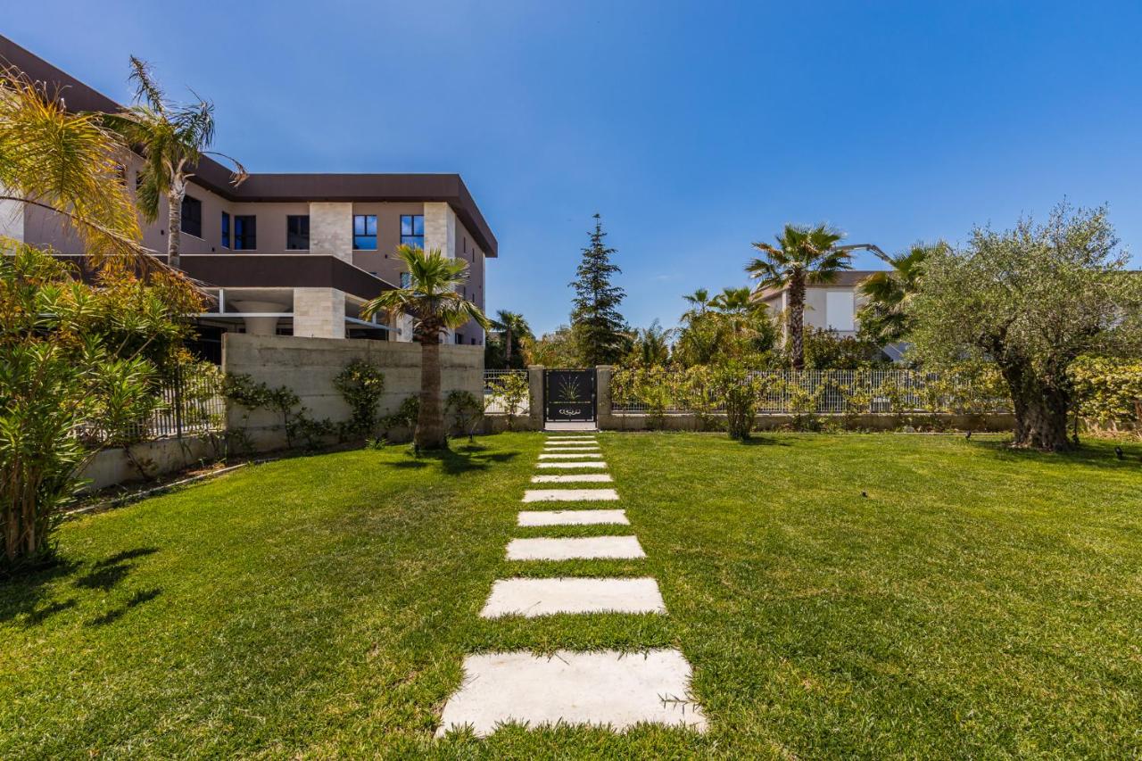 Garden Breeze Stay Villa 1 - Gala Residence by PikHost - B&B Draç